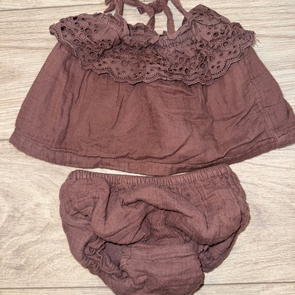 BABY GAP Brown Baby Girl Outfit with Eyelet Detail - Picture 1 of 4